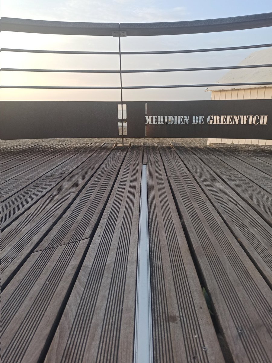 Cross the line ? #Greenwich #villers #normandie #France