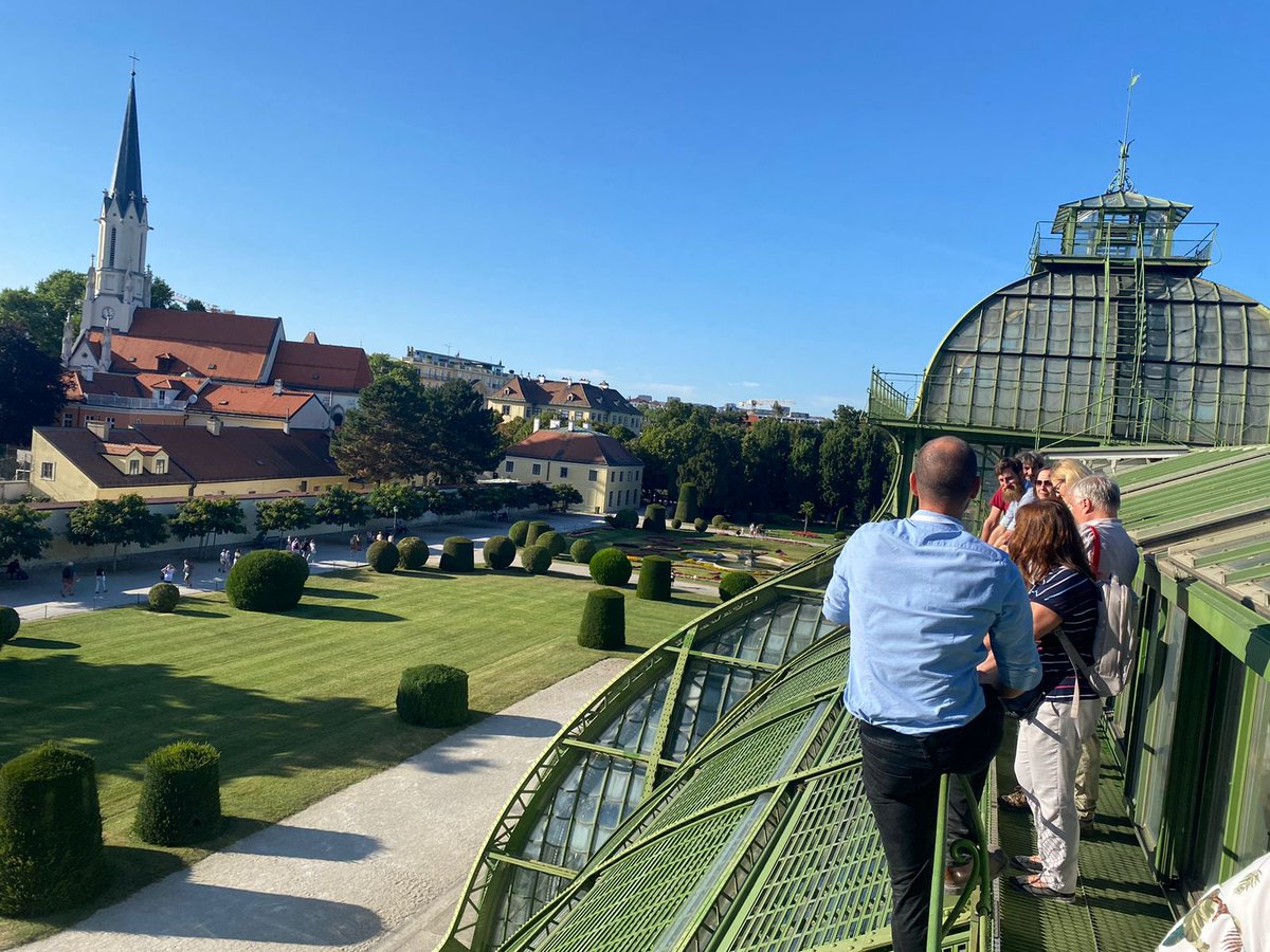 Terminamos la temporada de congresos con la participación de nuestro director y profesor de <a href="/CienciasUAndes/">CienciasUniandes</a>, <a href="/samadrin/">Santiago Madriñán</a>  en el ‘International Congress of Historical Botanical Gardens’ en Viena.

historicalbotanicalgardens.com