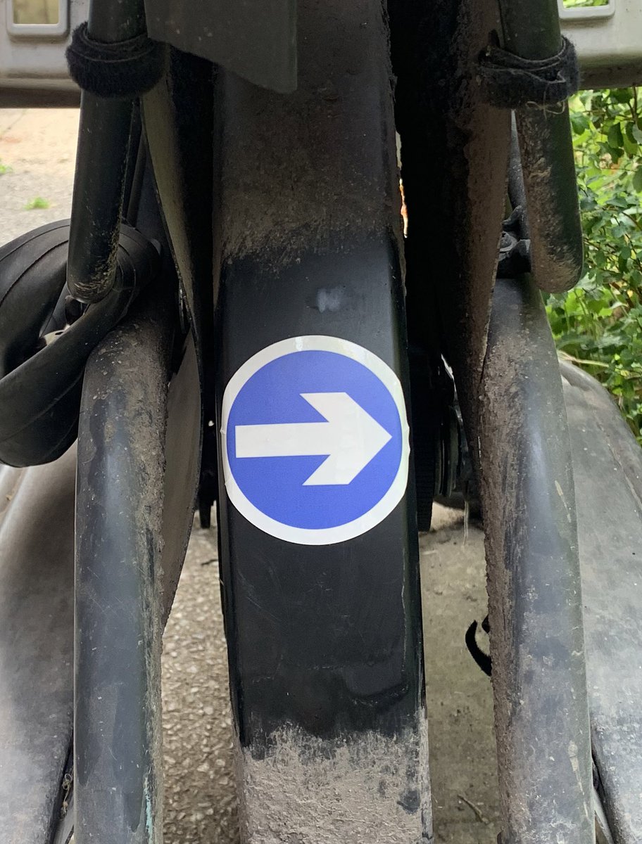 Got some small stickers made up for my bike/helmet. 7cm square/diameter. Will list on eBay if people are interested.
I’ve stuck an arrow on my skate helmet, mtb helmet has too many vents. Sort of fits on a wide mudguard too.
Dm if you’re interested in buying one.