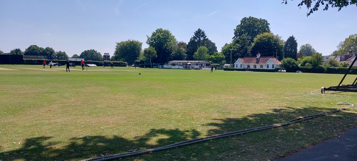 RidgemountCH's tweet photo. Anyone for Cricket.
@AnchorLaterLife https://t.co/1vo0Z19jZ4