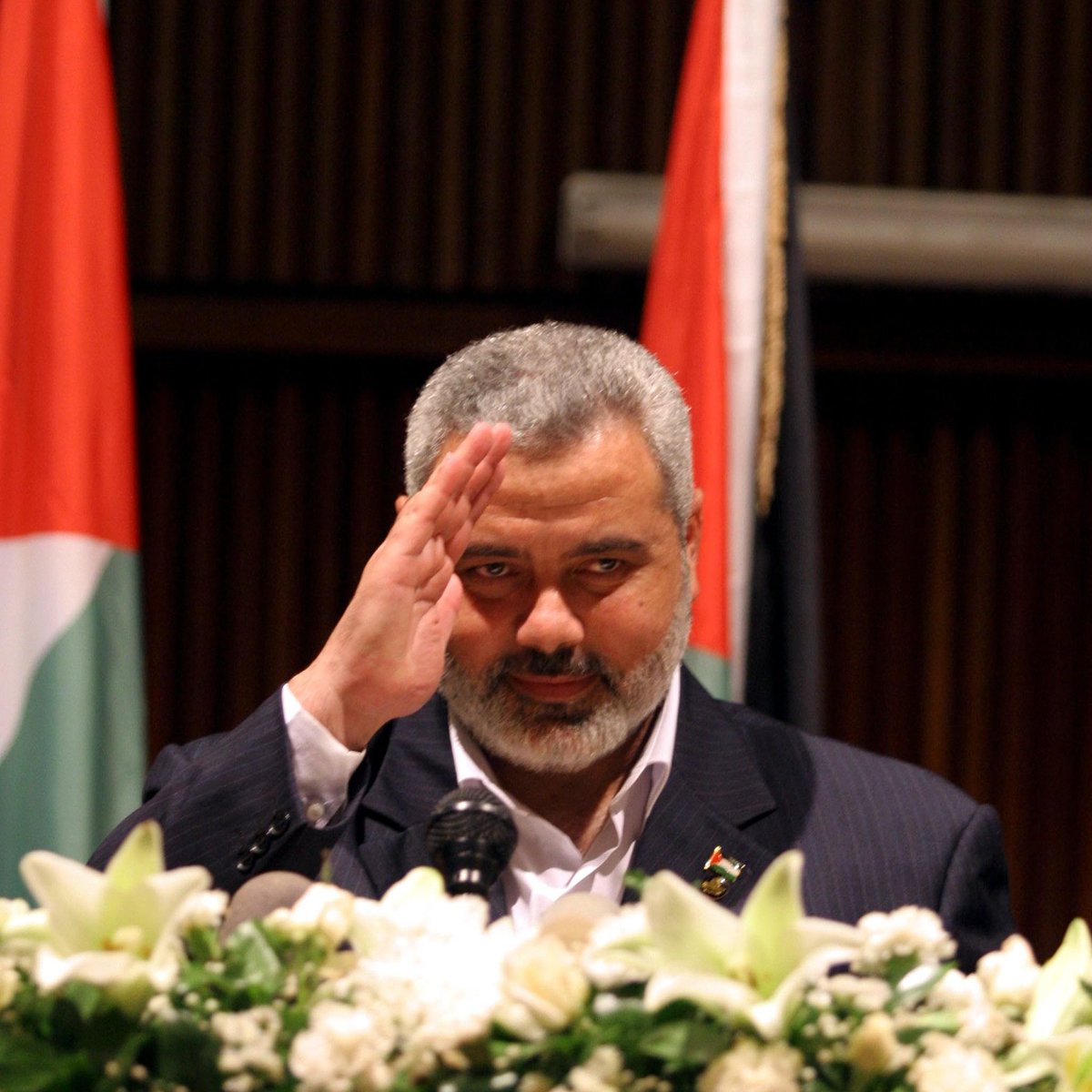 "Sen şehitsin, biz de şahidiz..."
#ismailhania