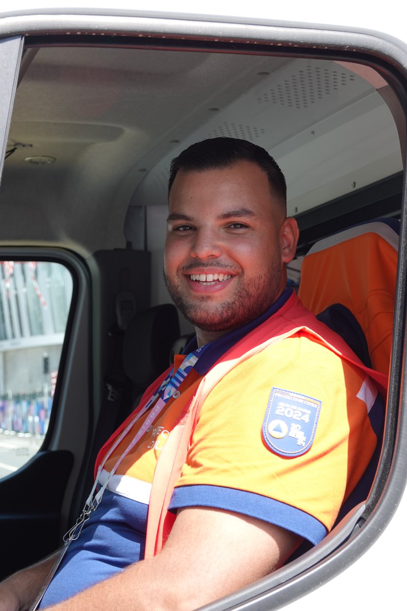 [Jeux de Paris 2024] 🏅

On adore le sourire de nos bénévoles pendant les Jeux de Paris 2024 !

Nous sommes fiers de leur engagement, qui permet à la Protection Civile d'honorer dignement tous les postes qu'elle couvre pendant l'événement. 👏🏼