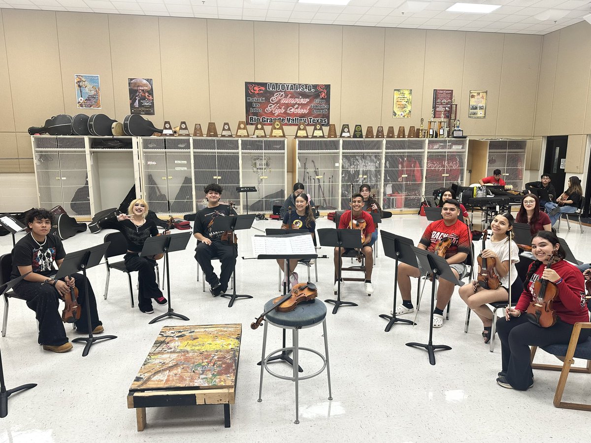 We’re excited to kick off the year with our Varsity and Sub Varsity Mariachi camps happening this week! It feels great to be back and ready to dive into an amazing mariachi season ahead! #golobos!