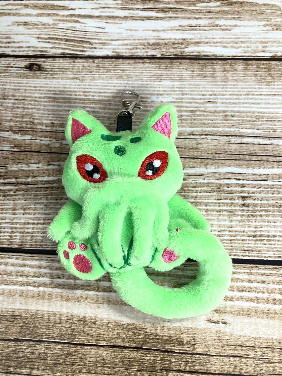 Qualitycuddles's tweet photo. Kitty Cthulhu 🥹🐈‍⬛ I realize nobody really sees my posts and the system thinks I’m not a person yet but I’m just going to keep posting and see where it lands. 
#cthulhu #kitty https://t.co/mhW2lNkXZH