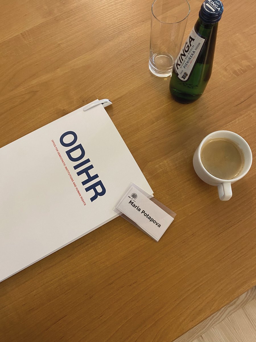 Romodrom_ops's tweet photo. Romodrom se zúčastnil školení pořádaného Úřadem OBSE pro lidská práva (ODIHR) ve Varšavě.

--> Nové technologie při kontrole hranic
--> Dopady na lidská práva
--> Metody monitorování
--> Psychosociální dopady

Děkujeme @osce_odihr  za tuto cennou příležitost. https://t.co/SqUbdvcknm