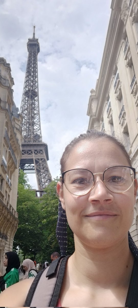 Syfrenne tweet media