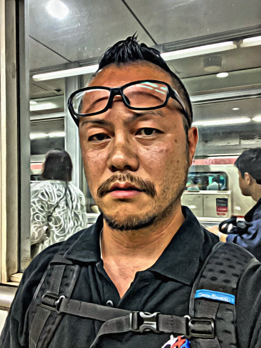 dj_ozawa_japan's tweet photo. さて、仕事帰り。
45歳になった自分の記録に。
あまり更新していないので、たまにはね！
おめでとう！俺。。。

株式会社これから  #dj_ozawa https://t.co/PfZSaChH6e