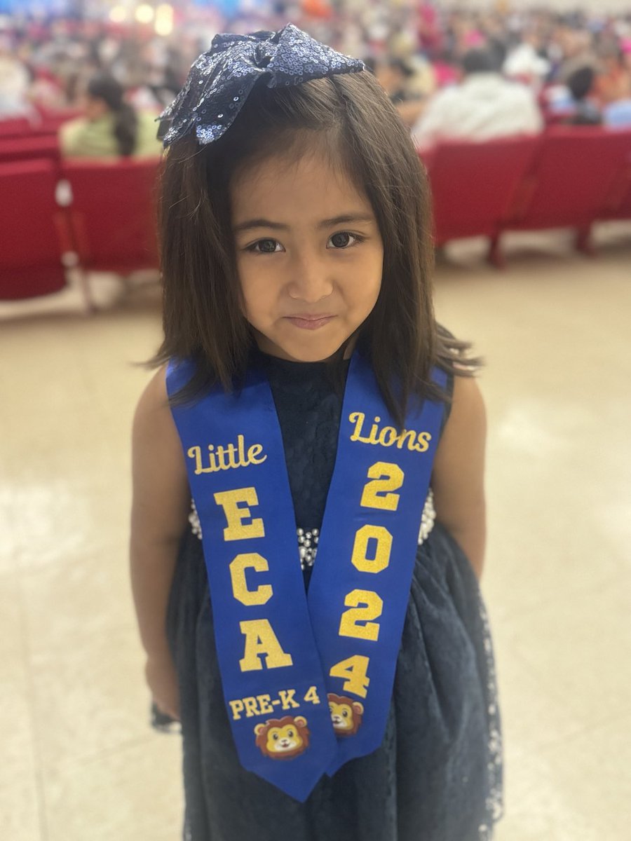 vdlg34's tweet photo. Let’s all wish Happy birthday to my beautiful daughter Katalina Dela Garza love Dad https://t.co/gmLKG278R2
