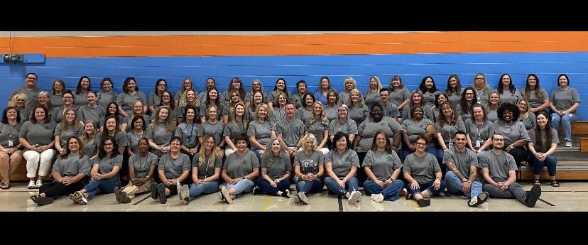 Welcome 3rd graders!! Open house #1 in the books. 
🧡🏒ONE TEAM. ONE GOAL. 🏒💙