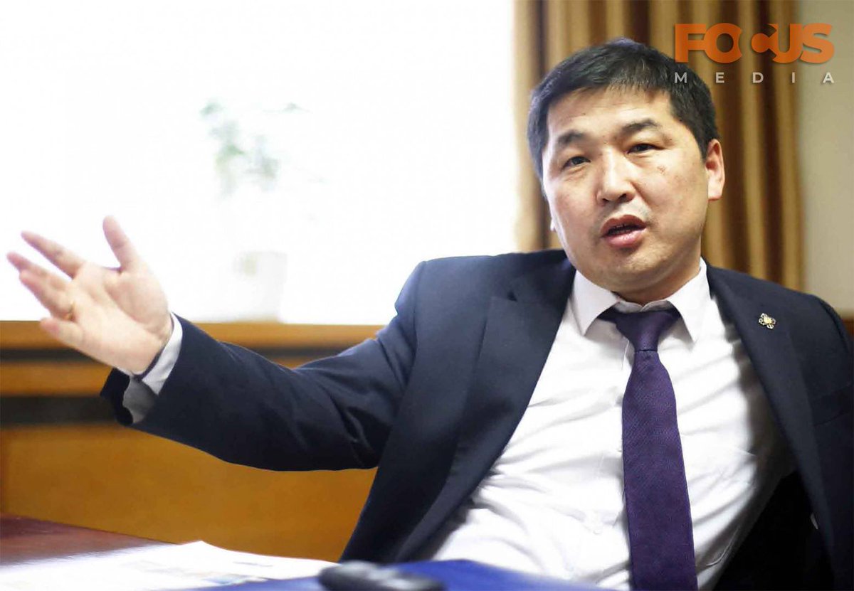 О.Баасанхүү: 
Манай ард түмэн УИХсонгуулиар ёстой сонин сонголт хийсэн. Хэдийгээр МАН АН ХҮН НОГООН ИЗН гэх боловч үүн дотор нь 6 биеэ үнэлэгч, 4 шүүгдэгч, 3 ижил хүйстэн, 15 яллагдагч, 2 хүн амины хэрэгтэнийг огт мэдэлгүй сонгосон байх юм.