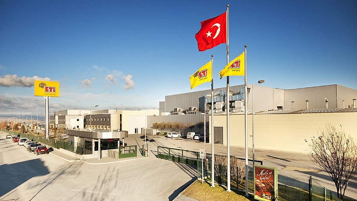 Bisküvi ve çikolata üretimiyle bilinen Eskişehir merkezli Eti firmasının;
2021 yılında 132,9 milyon ₺
2022 yılında 299,4 milyon ₺ 
2023 yılında 790.3 milyon ₺ olmak üzere son 3 yılda toplam 1,2 milyar ₺ tutarında vergi ödediği öğrenildi.
<a href="/etietieti/">Eti</a>
