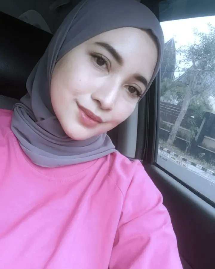 Z_Ulayya's tweet photo. Daan,,pada ahirnya Juli berlalu,,,
Trus slanjutnyaa ini gmna Tuhan?
Mau tetep kaya gini,,maju,,mundur atau diem di tempat? https://t.co/mUyTmJKCsk