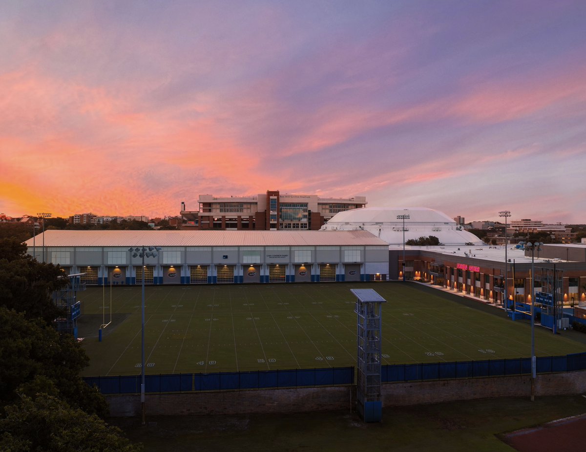 Good morning, football is here! 🐊

#GoGators | #jOURney