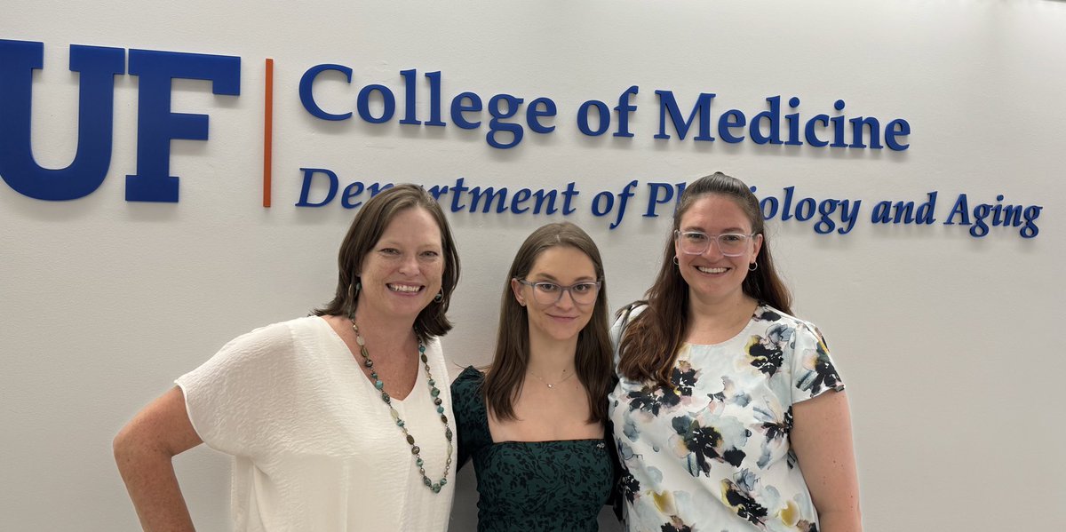 Congratulations to new PhD candidate @Alex_Juffre ! “Extremely impressive” performance, to quote her committee!😎🤩🎉 #GumzLab #CICMD <a href="/DoumaPhD/">Lauren Douma, PhD 👩‍🔬</a>