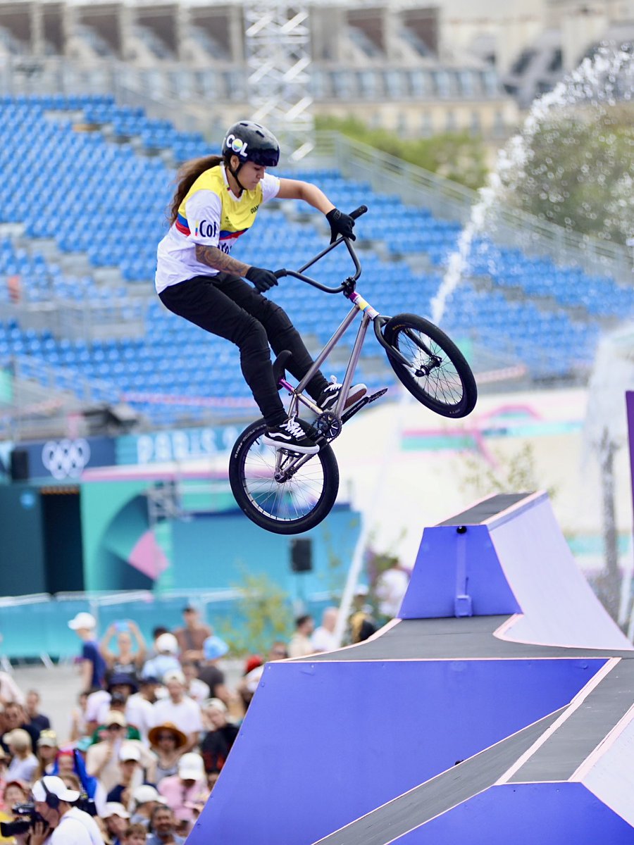 OlimpicoCol's tweet photo. 🔥 ¡Histórica actuación de Queen Saray! 🇨🇴

👑 En su debut olímpico, Queen Saray Villegas estuvo a un paso de la medalla de bronce con una puntuación de 88.00, siendo la mejor latinoamericana del certamen. ¡Grande, Queen! 
 
🇨🇳 92.60
🇺🇸 90.70
🇦🇺 88.80
🇨🇴 88.00 https://t.co/gWVS6EgJxS