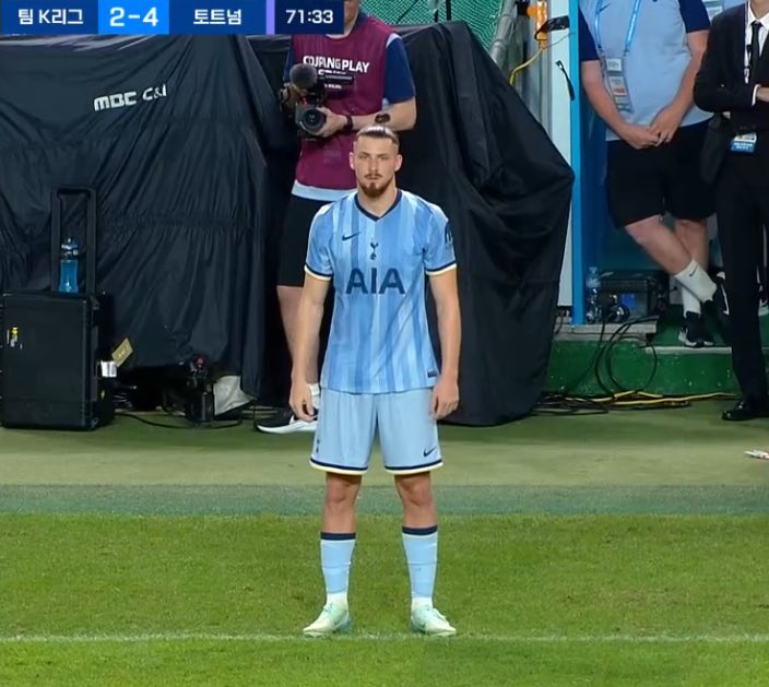 서있는 자세가..

마님 저 왔습니다