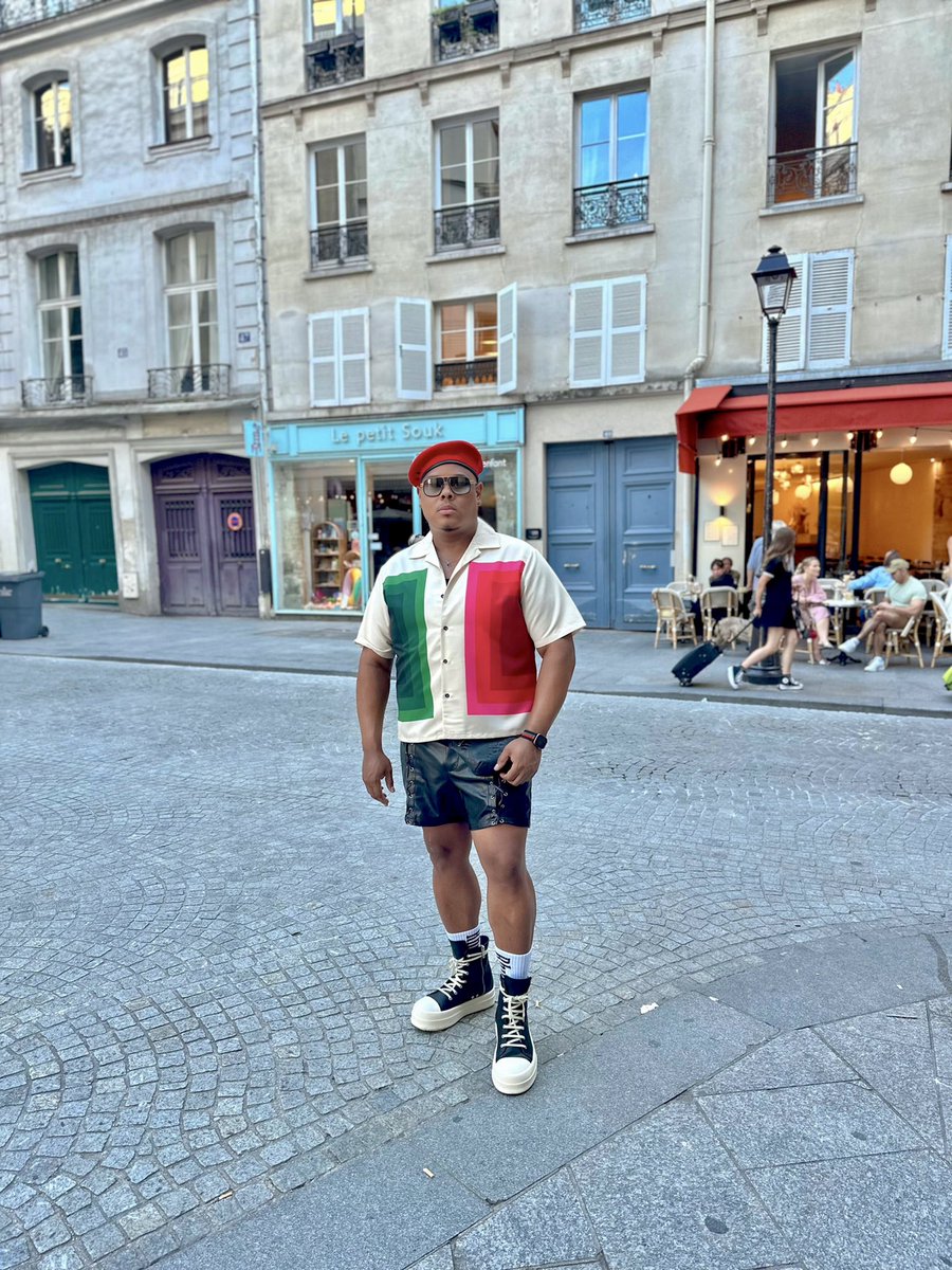 Nolaboi_25's tweet photo. IG saw it first 😝 #Paris #APClass #2024Olympics https://t.co/qfV30jQIBa