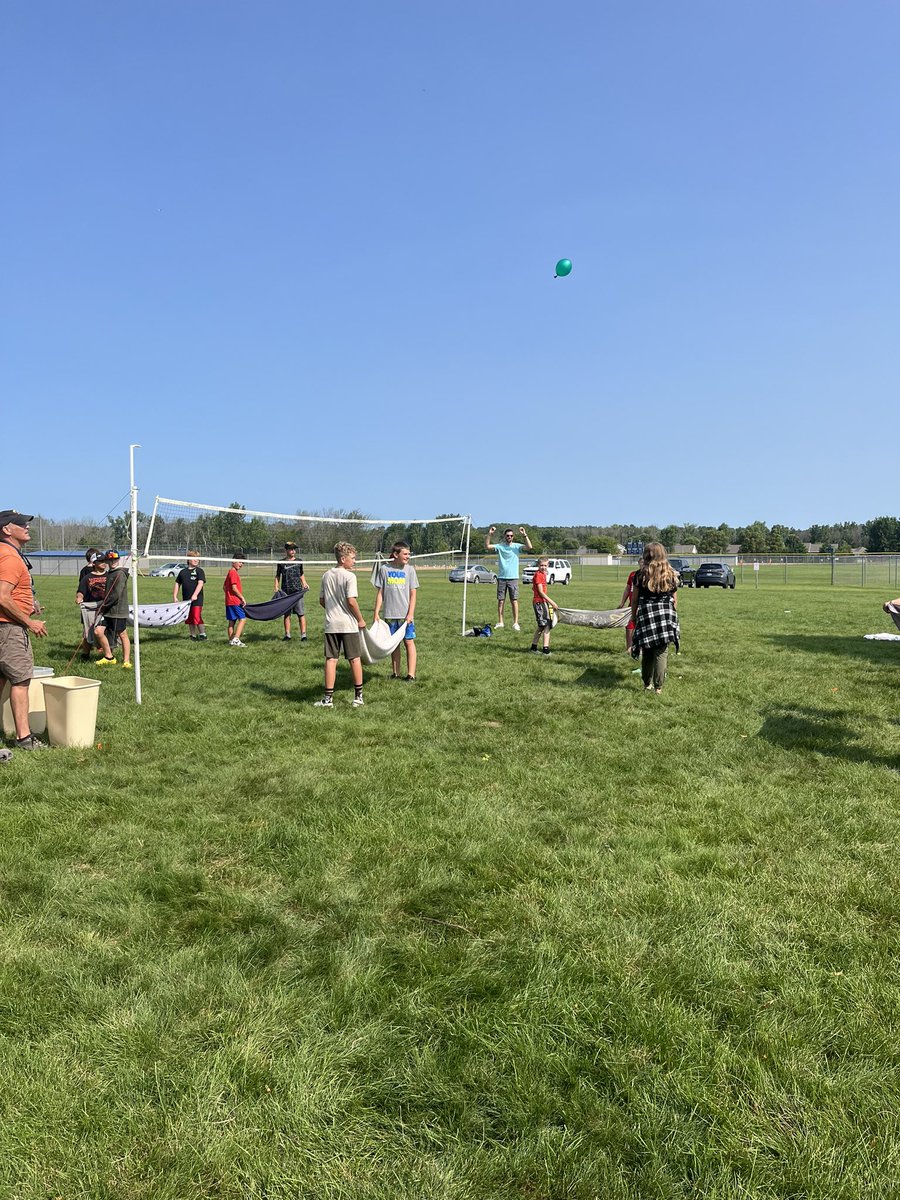 MR_JAGLER_LV's tweet photo. Last week, the Lineville Academy students in the #HSSDSummerSchool2024 program celebrated their successes with icecream, face painting, water balloon volleyball, &amp; positive mantra painting. Amazing academic &amp; social growth for these students this summer! @HSSD @LinevilleHSSD https://t.co/Sw1IM4Zuv6