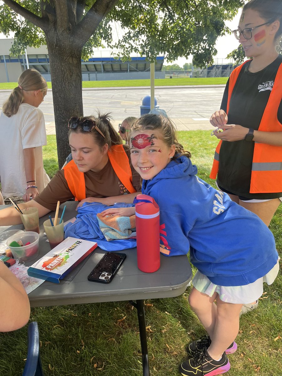 MR_JAGLER_LV's tweet photo. Last week, the Lineville Academy students in the #HSSDSummerSchool2024 program celebrated their successes with icecream, face painting, water balloon volleyball, &amp; positive mantra painting. Amazing academic &amp; social growth for these students this summer! @HSSD @LinevilleHSSD https://t.co/Sw1IM4Zuv6