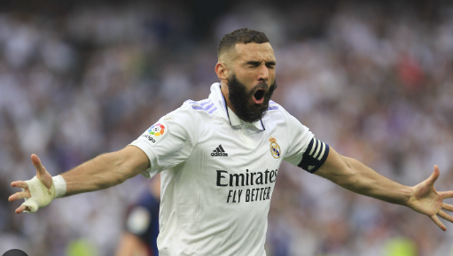 Clément tweet media