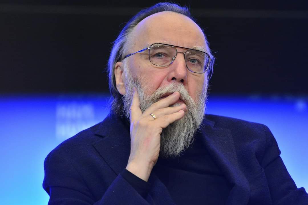 🎖️ 🎖️

الفيلسوف الروسي ألكسندر دوغين:

الشيعة في حالة حرب فعلية مع إسرائيل ، ماذا عن السنة؟