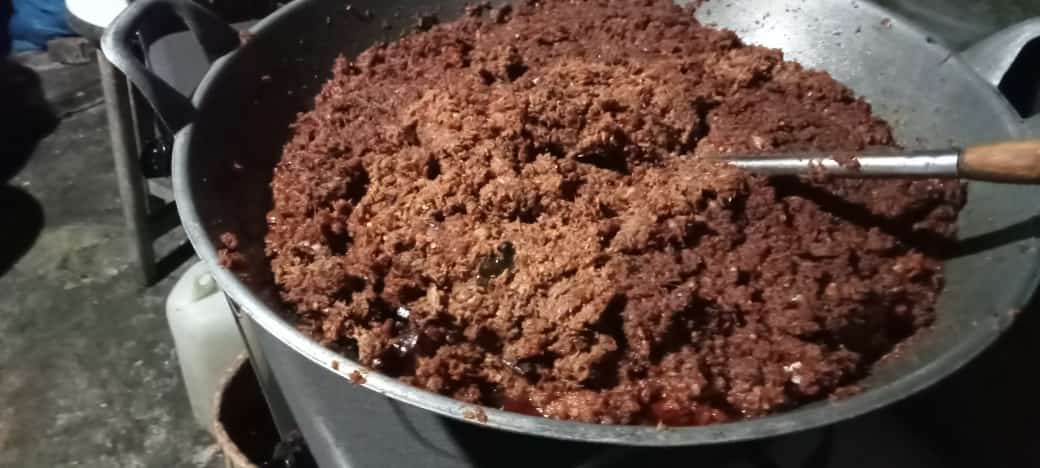 ibnu_m3's tweet photo. Selasa (30/7), Ibnu Mas'ud,S.Pi Luhkan Kab. Trenggalek. Pendataan produksi sambal ikan tuna asap (Ibu Ngalimah) Ds. Tasikmadu. Produksi bulan Juli 300 pcs @ 100 gram harga 10.000/pcs
#GiatLuhkanSatminkalBwi #luhlapor #produksi
@puslatluhkp @bppp_banyuwangi https://t.co/shBaZJcjGI
