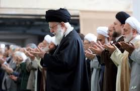 drhossamsamy65's tweet photo. بخصوص حادثة اغتيال الشهيد اسماعيل هنية المدبرة والتى حدثت على ارض ايران ، دعونى اقول انه عندما تدعى جهة ما مثل ايران انها تقف بجانب المظلوم وتدعى شرف النضال والمشاركة فيه ثم تتخلى عمدا او إهمالاً متعمدا عن حماية المناضل المظلوم الذى يدافع عن ارضه وشعبه ، فلا هى تدافع عن الحق او غيره انما هى تدافع عن مصالح قادتها الشخصية فقط ويجب التعامل معها من الان فصاعدا بناء على هذا التحليل الصحيح! والكل يعلم عن من اتكلم!