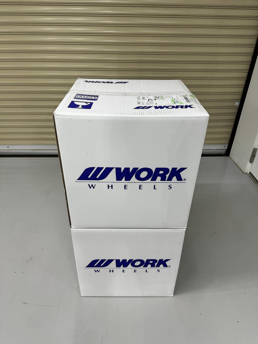 Tempa108_'s tweet photo. Portempaが進化の予感。
WORKさんのエモーションRS11が届いてワクワクしております!!
#portent
#ポルテント
#portempa
#workwheelsjapan https://t.co/PwAf9RKsLi
