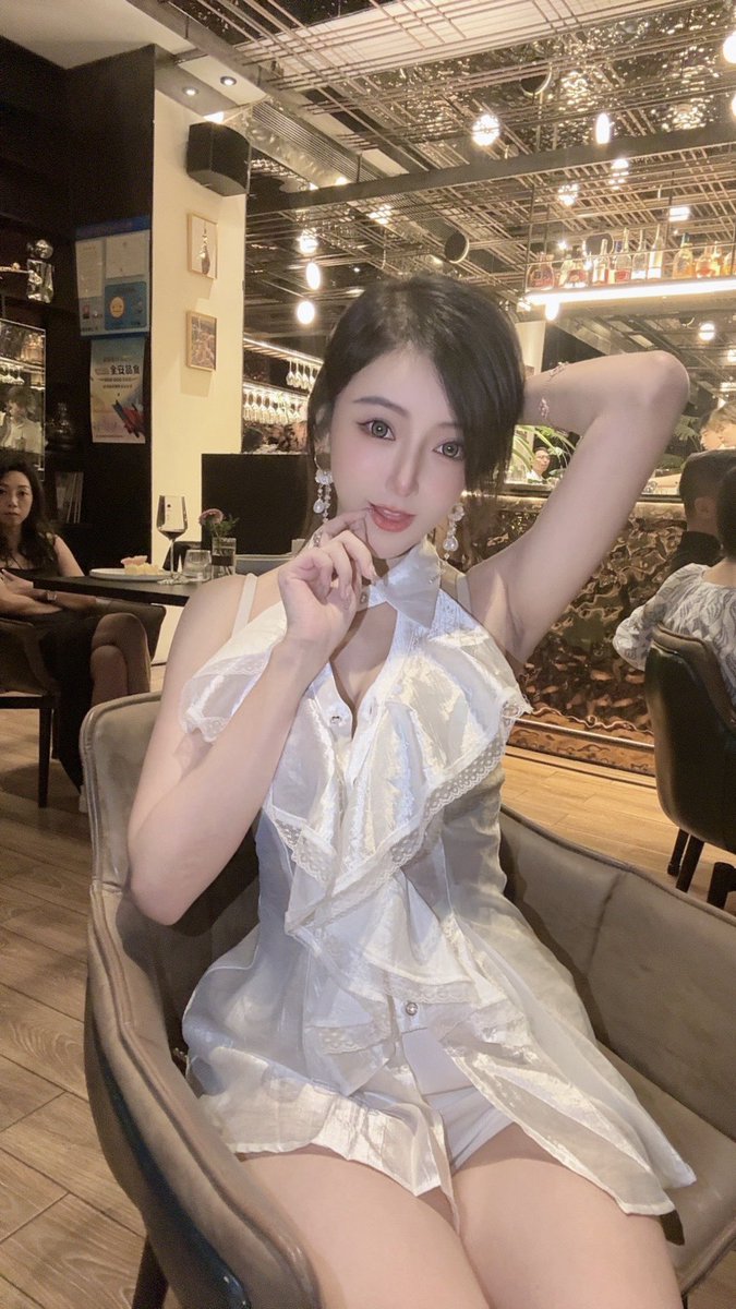 苦了谁都不能苦了我的樱桃小嘴 https://t.co/eFoxQRuuBp