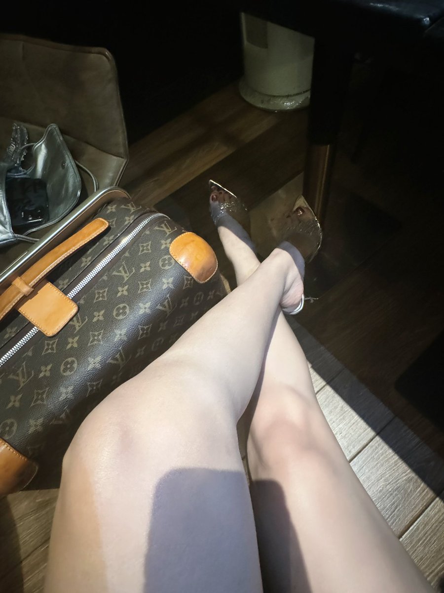 苦了谁都不能苦了我的樱桃小嘴 https://t.co/eFoxQRuuBp