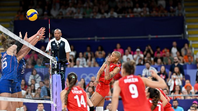 Always love the Olympics, but especially loving watching all the great Volleyball matches with
@IamLazor