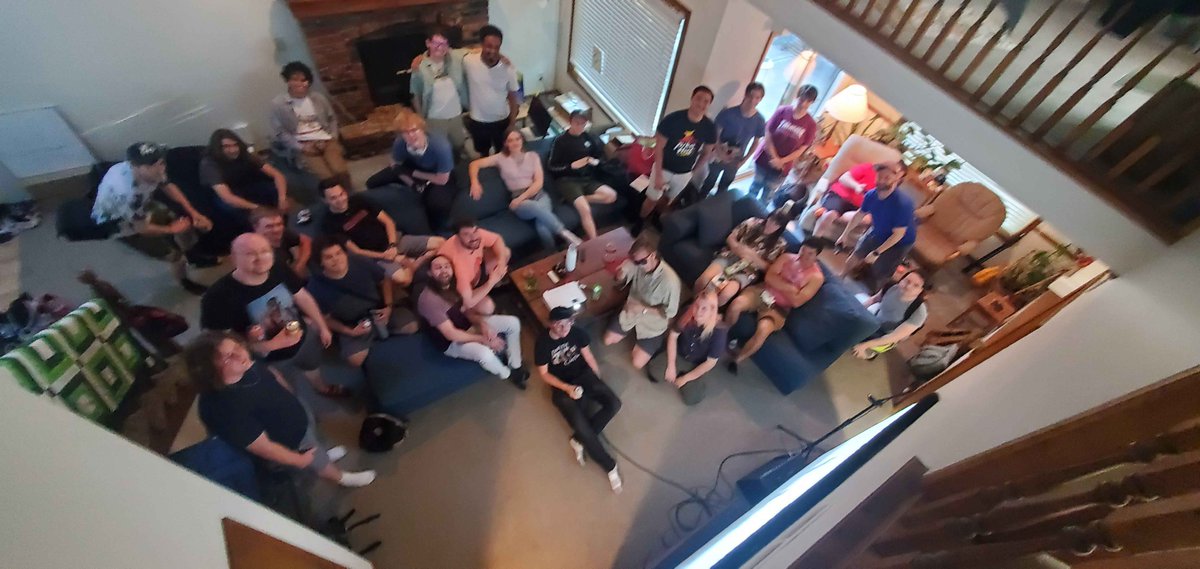 Reesch1's tweet photo. GGs to all the gamers at MR. T 4 🫡 ty to all 31 of you who came to hang out

i took the blurriest group photo of all time 😭 https://t.co/LN5vhlwl1i