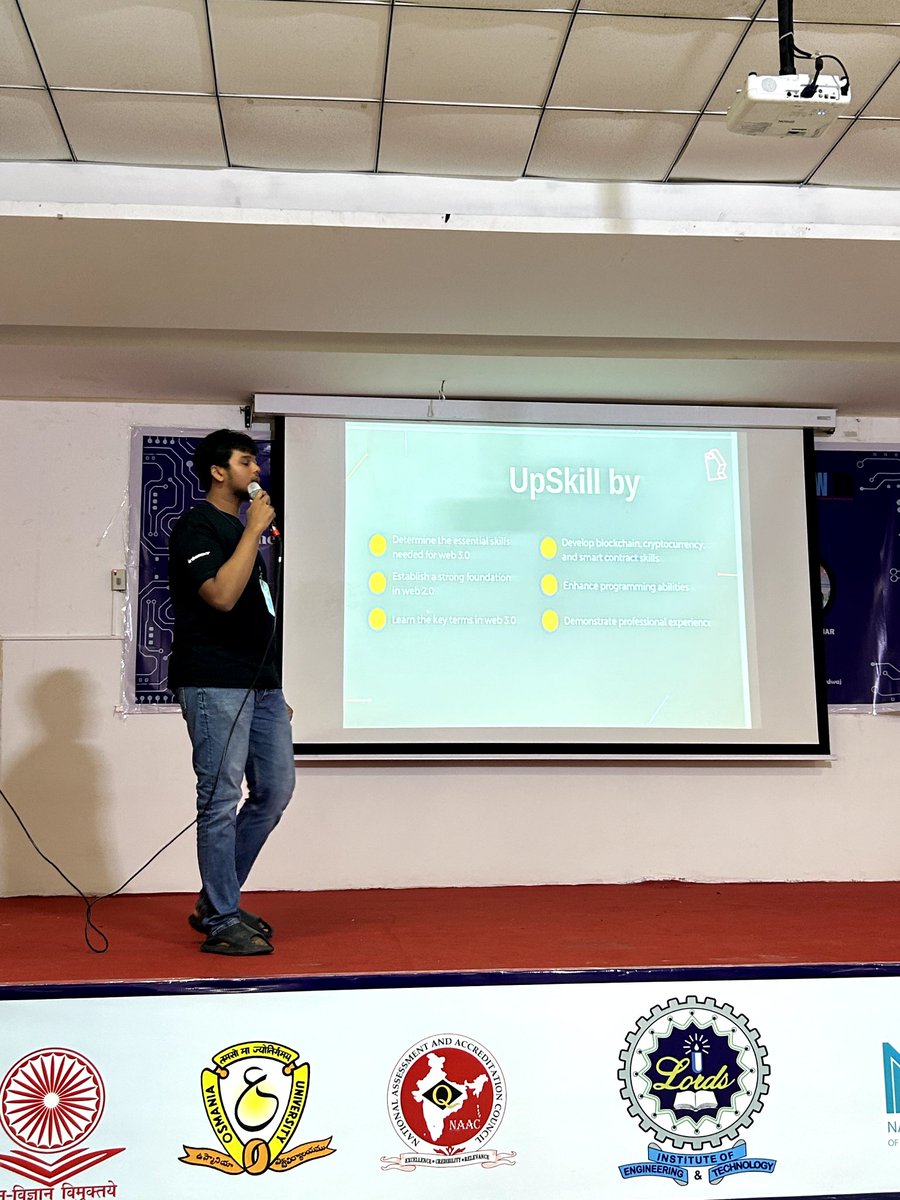 fahad_developer's tweet image. Gave my First Talk today at @codewavehub CodeVation Tech Conference 🧑🏻‍💻

Talked about &apos;Transitioning from Web2 to Web3&apos; 😉 

Was an awesome experience! 👀 Thanks to everyone who showed up! 

#CodeVation #CodeWaveHub #Web3 #TechCommunity