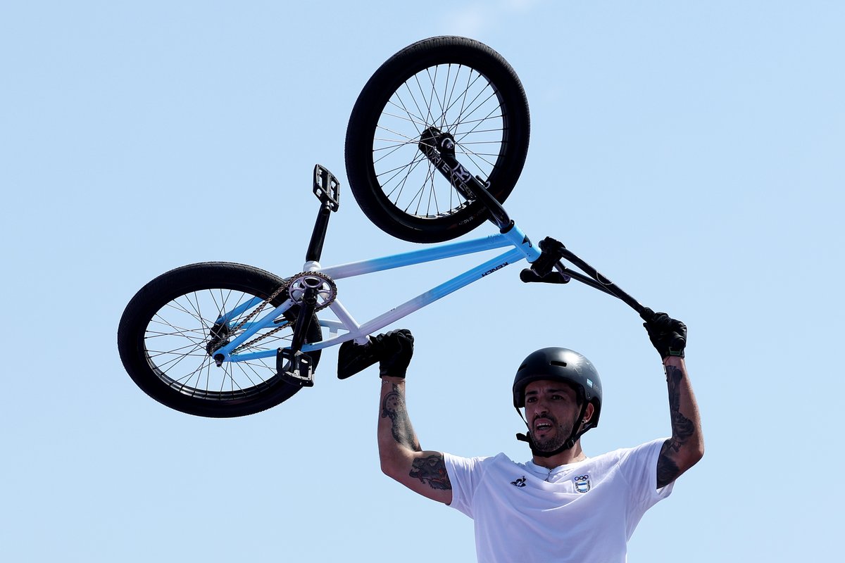 ¡¡¡¡¡¡¡¡¡PRIMERA MEDALLA PARA ARGENTINA EN LOS JUEGOS OLIMPICOS!!!!!!!!!

EL MALIGNO TORRES EN BMX FREESTYLE SE SUBE AL PODIO EN LOS JUEGOS OLÍMPICOS

¡EN VIVO se define LA POSICIÓN EN MINUTOS!