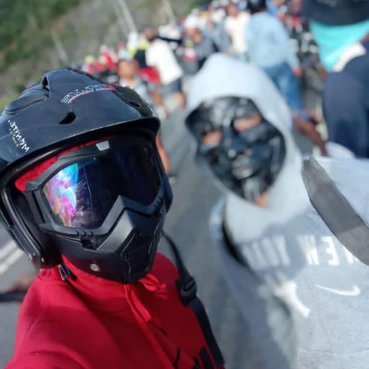 UKR_token's tweet photo. A LA COMUNIDAD INTERNACIONAL 

Denunciamos el asesinato extrajudicial de Dorian Rair Rondón.

El joven fue detenido por protestar y se encontraba desaparecido y apareció muerto.

Su detención ocurrió en Las Adjuntas, Macarao, Caracas. #Venezuela https://t.co/AtzazhlBVm