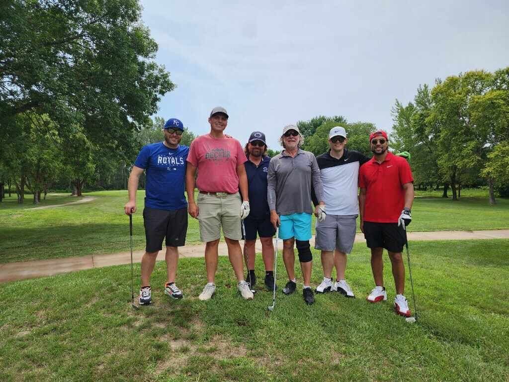 SummitMedia, LLC tweet media