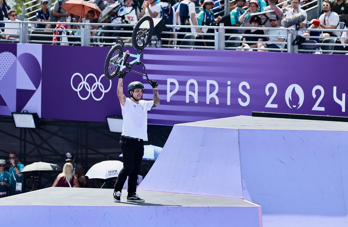 PrensaCOA's tweet photo. #BMXFreestyle ¡JOSÉ “MALIGNO” TORRES ES DE ORO! 🤩🌟

Se consagró campeón olímpico en BMX Feeestyle y consiguió la primera medalla para la delegación argentina en París 2024! 🥇👏🏻

#EquipoARG 🇦🇷 #ArgentinaEnParís2024 https://t.co/SENB9IGHC8