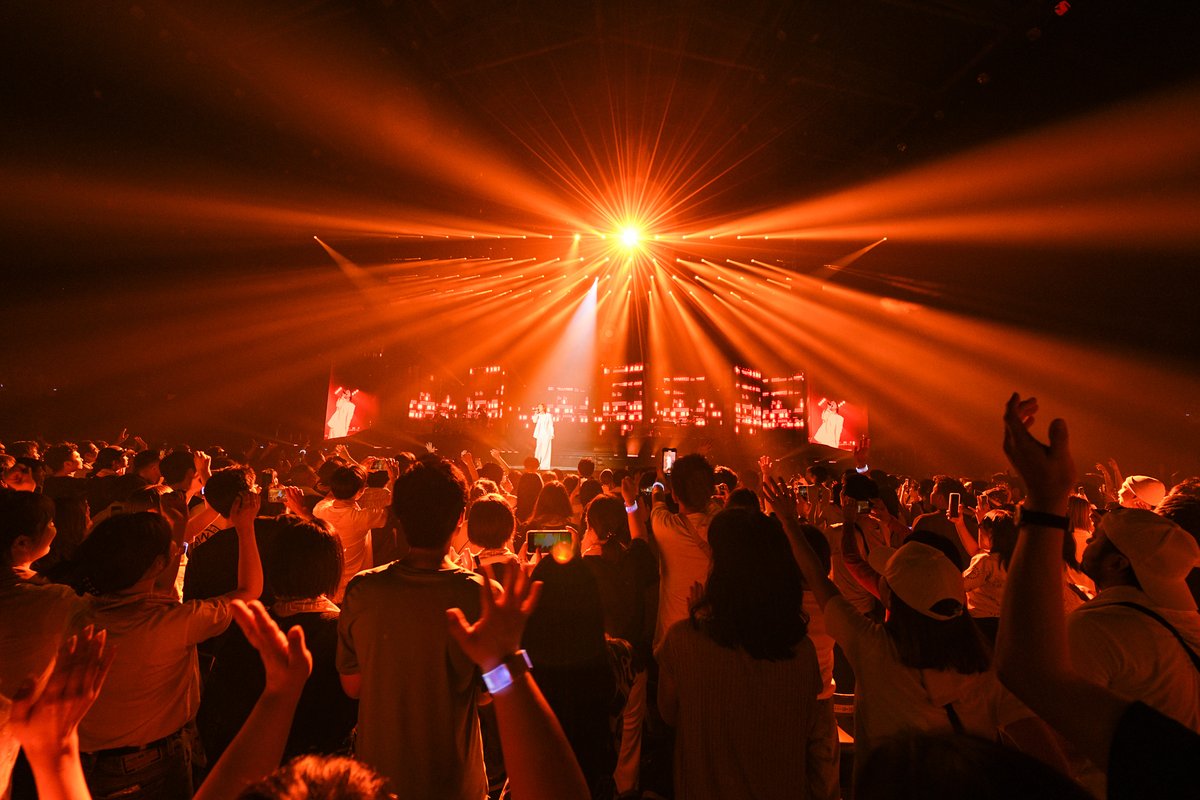 hikki_staff's tweet photo. HIKARU UTADA
SCIENCE FICTION TOUR 2024

宮城公演2日目

ファンの皆様と近距離で
各地と違った素敵なムードでした。

東北地方の皆様ありがとうございました。

さあ次は東京・代々木公演
楽しみですね
みなさんの熱い声援、よろしくお願いいたします

photo:岸田哲平

#HIKARUUTADA
#SCIENCEFICTIONTOUR2024