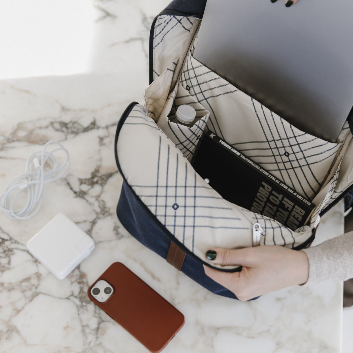 centricitynow's tweet photo. Update your everyday carry with the Samsonite Virtuosa Backpack - a blend of style and sustainability! 🎒✨  Let Centricity guide you as you confidently navigate each day and carry your essentials in style. #SustainableStyle #EverydayElegance 🌿👜 https://t.co/VvxmpxI0ZA