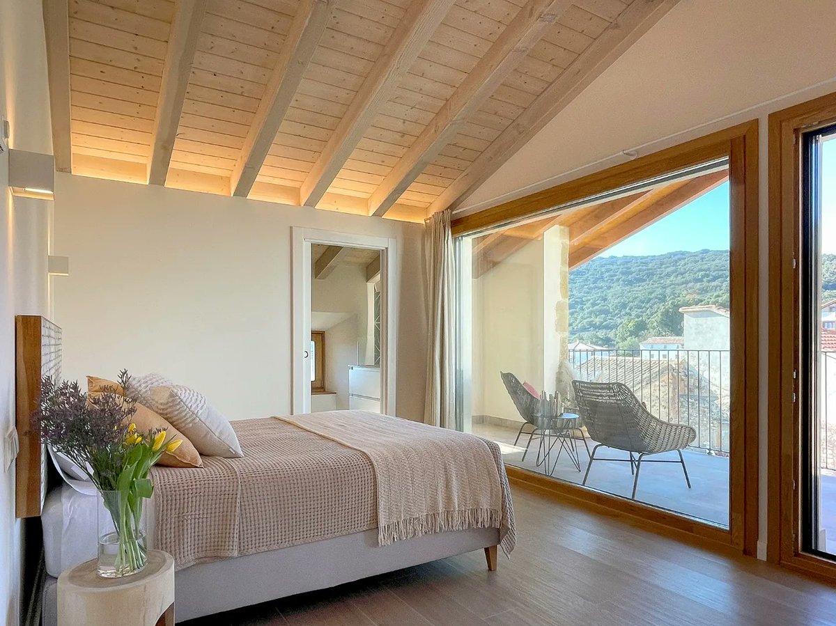 vvvestudio's tweet photo. Finalizada la rehabilitación de un edificio catalogado en Eraul. 
Alberga un alojamiento turístico que se ha convertido en referencia en el norte de España: Casa Rural Iradia. 
Desde vvvestudio queremos agradecer a los promotores su confianza y desearles la mayor de las suertes https://t.co/SSERDCVSN0