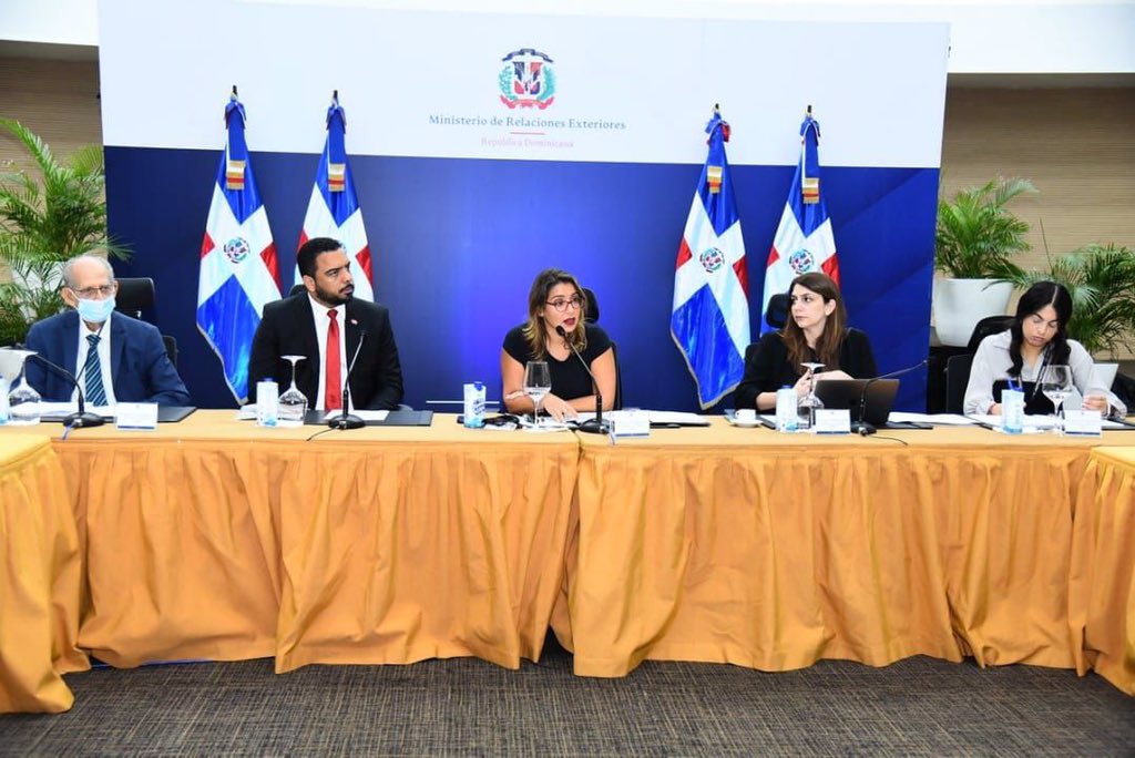 MIREXRD's tweet image. Como parte de las responsabilidades establecidas en el Decreto No. 260-24, este Ministerio celebro la primera reunión Consejo Consultivo para la coordinación y examen del proceso de discusión del instrumento internacional jurídicamente vinculante sobre la contaminación por…