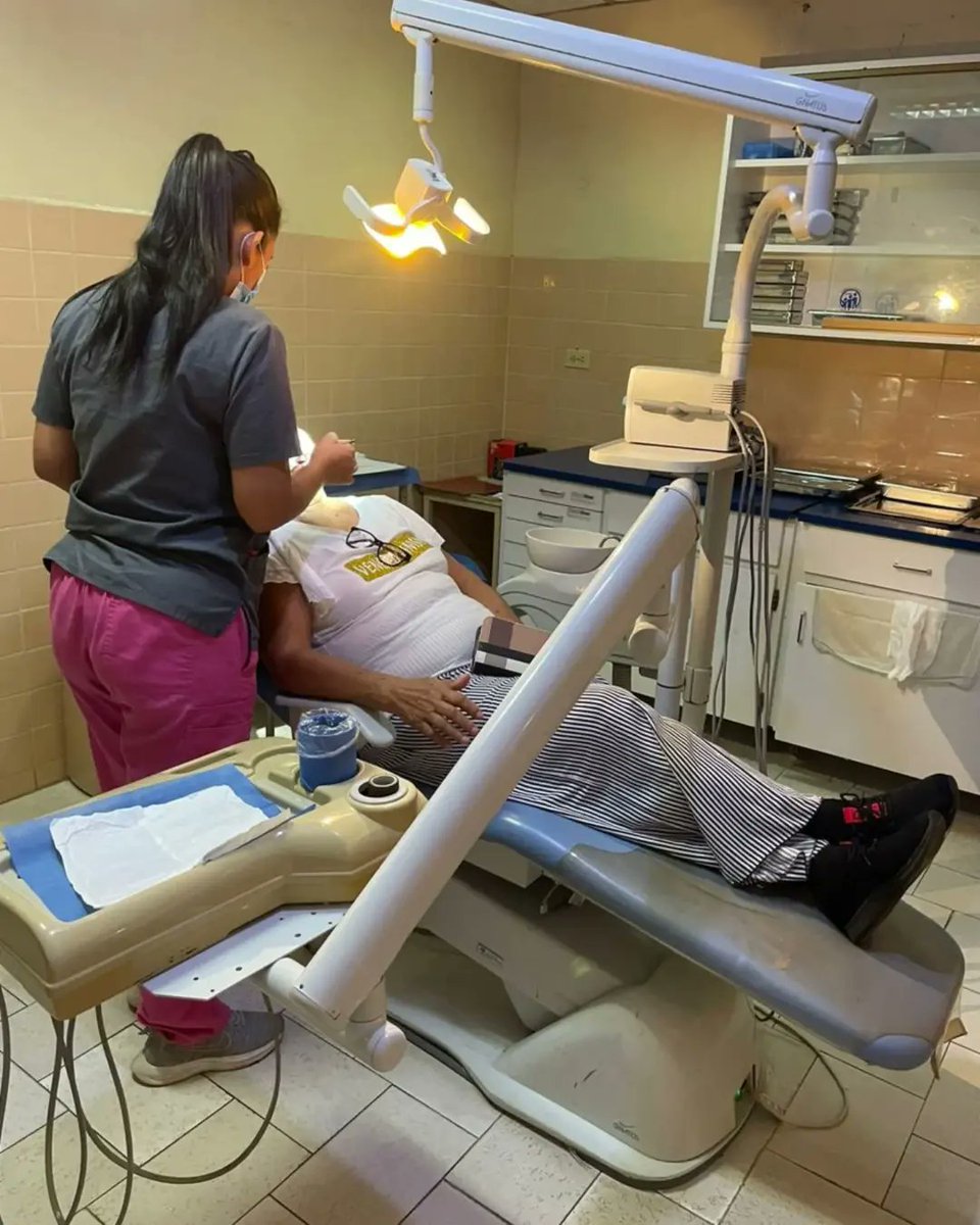 Se llevó a cabo una jornada especial en la Clínica Popular Dr. Héctor Farías de El Tigre, donde se atendió a un total de 22 pacientes con patologías de hipertensión arterial y diabetes.

#VenezuelaEsPaz
<a href="/NicolasMaduro/">Nicolás Maduro</a> <a href="/delcyrodriguezv/">Delcy Rodríguez</a>
 <a href="/MagaGutierrezV/">Magaly Gutiérrez Viña</a>