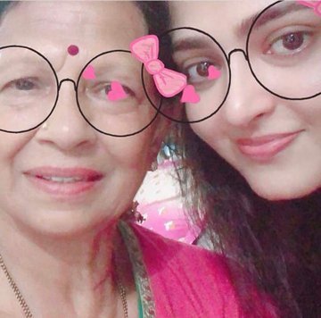 Sweetyfans_Club's tweet photo. Wishing #PrafullaShetty Amma a Very Happy Birthday💐❤️
Happiness and Good Health always ❤
Lots of Love & Respect Amma ❤...
#HBDPrafullaShetty
@MsAnushkaShetty
#AnushkaShetty https://t.co/uAEPgpLisi