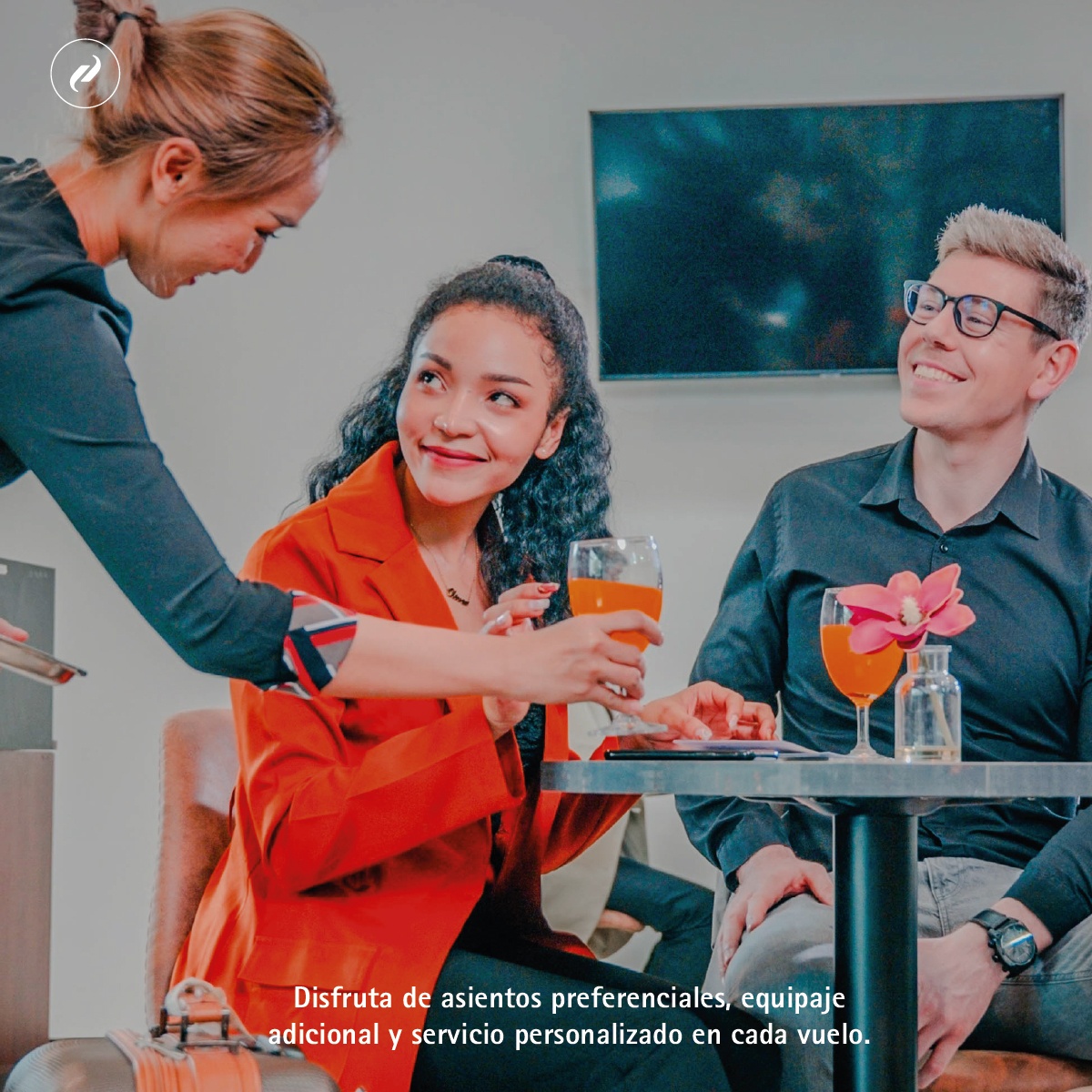 MetroTouringEC's tweet photo. Planifica tu Eurotrip con #MetropolitanTouringAgenciadeViajes e Iberia. ✈️ Recibe descuentos en tus tickets aéreos y disfruta de acceso a salas VIP y embarque prioritario. ¡Reserva ahora! 👉 https://t.co/ipO11b5Llh

#Iberia #MTagenciadeviajes #ExploraDescubreDisfruta https://t.co/OoCgD3nLdg