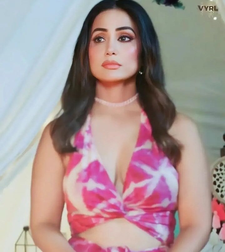 🔥🔥
#HinaKhan <a href="/eyehinakhan/">Hina Khan</a>