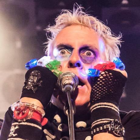 spizzenergi's tweet photo. Blonde hair refreshed ready for @RebellionFest & now ready to hear my interview & #TrunkOfPunk selections on @CCfunkandsoul @BBC6Music https://t.co/8FVSosSqRK