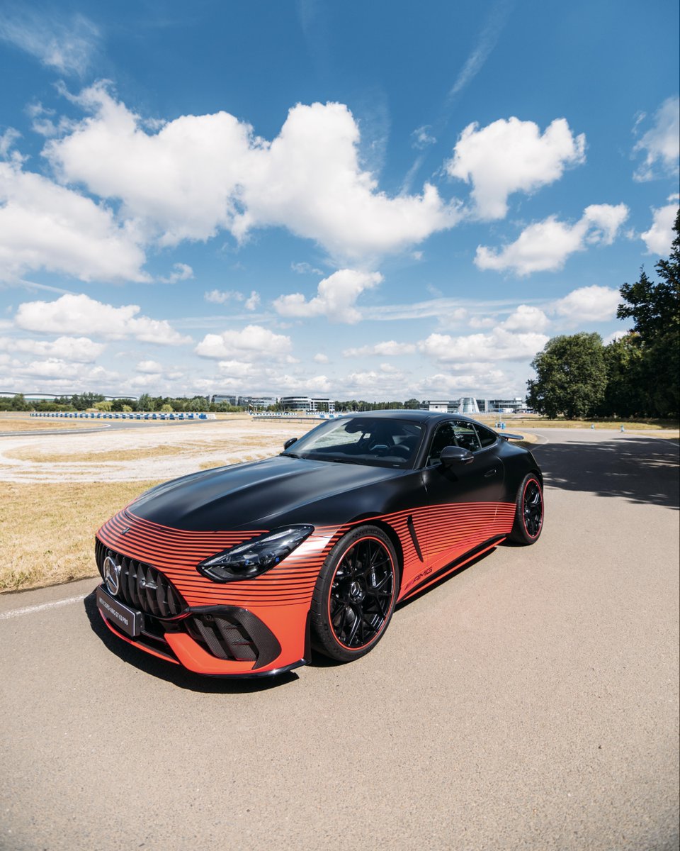 Mercedes-AMG tweet media