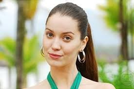 gshow's tweet photo. Se você só pudesse escolher uma personagem da Nathalia Dill, qual seria? https://t.co/fFphA18A5W