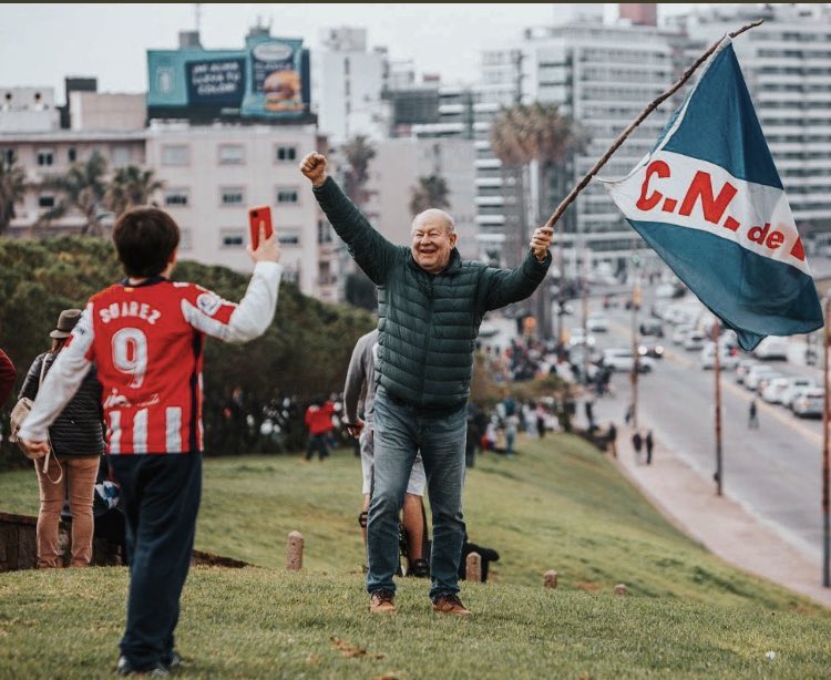 suarezistaCNDF's tweet image. Un 31 de Julio, el país de Nacional se volvía loco por la llegada de LUIS.