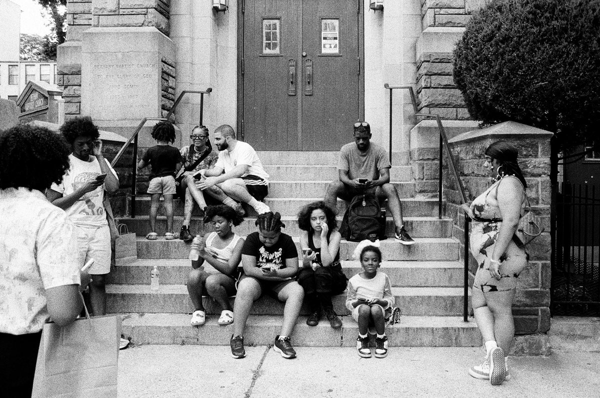 I know <a href="/ILFORDPhoto/">ILFORD PHOTO</a> HP5 (love) to see me coming! 📸🎞️✨